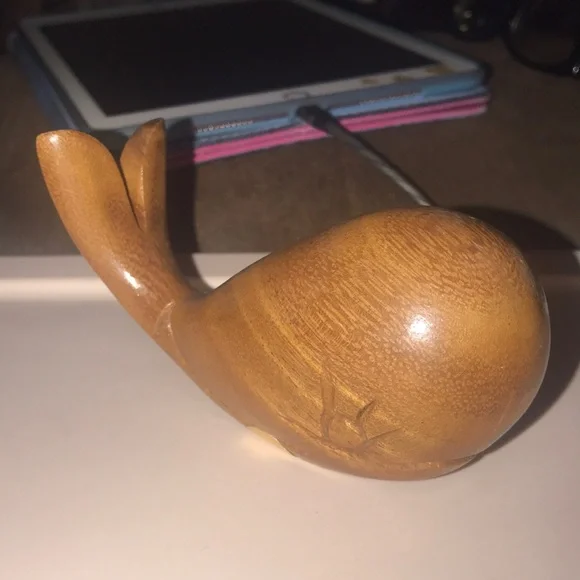 Vintage Whale Carving 1950's Woods of Hawaii Monkey Pod Carvings Waikiki Hawaii - Picture 2 of 8